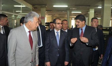 از تقاضا برای برکناری رئیس مجلس عراق تا سفر اولاند به لبنان