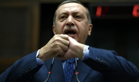 دهان گشوده و چشمان بسته اردوغان