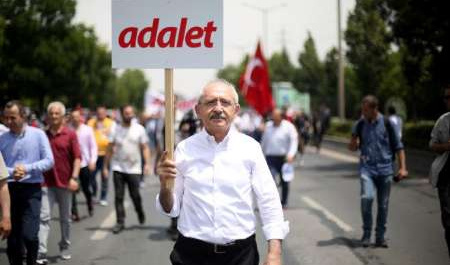 آقای اردوغان دموکراسی را به دیکتاتوری تبدیل کردید