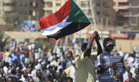 آیا تجربه تلخ مصر پیش روی سودان و الجزایر است؟!