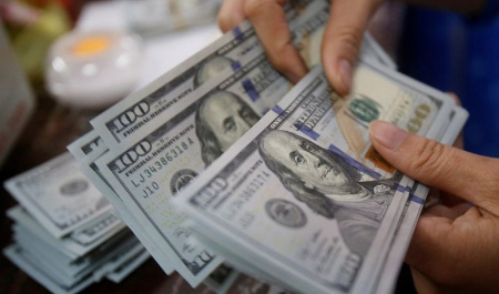 اقدام تهران در توازن قوا در خلیج فارس عامل کاهش نرخ ارز