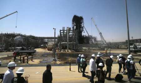 حمله به تاسیسات نفتی عربستان و زبانه کشیدن شعله های تنش در منطقه