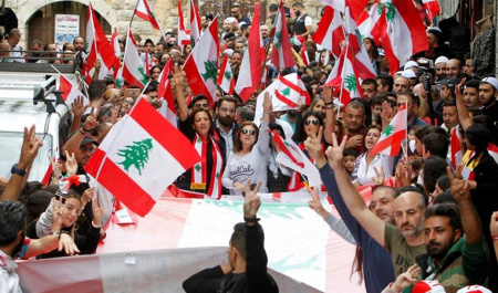 تظاهرات لبنان در جهت خواسته های اصلاح طلبانه حزب الله