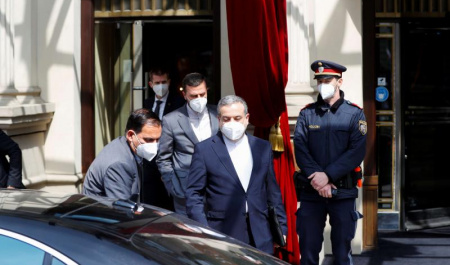 تعریف مجازات های «مغایر با برجام» دشوارترین کار در وین است