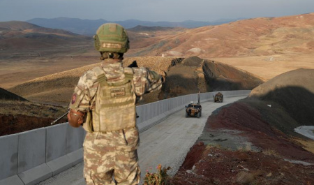 ترکیه در مرز با ایران دیوار می سازد