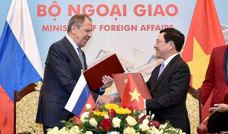 با کمک ویتنام، روسیه وابستگی خود به چین را کاهش می دهد