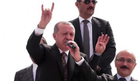 چرخش در سیاستگذاری خارجی ترکیه یا نیرنگ برای تضمین بقای اردوغان