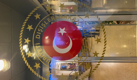 این همسایه تهران را از منطقه دور می‌کند؟