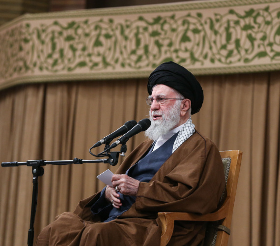 رهبر انقلاب: اختلاف جمهوری اسلامی و آمریکا، ذاتی است نه تاکتیکی